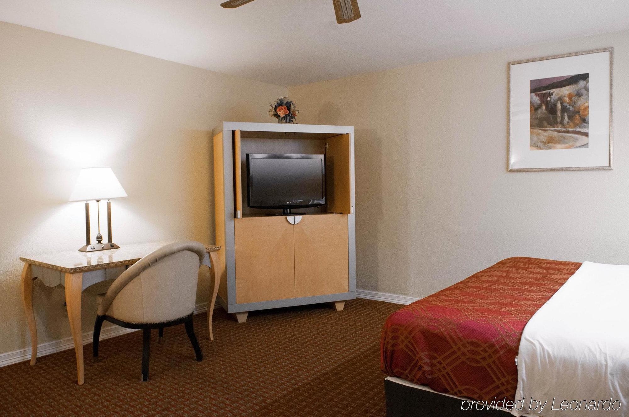 Econo Lodge Clovis Exterior photo